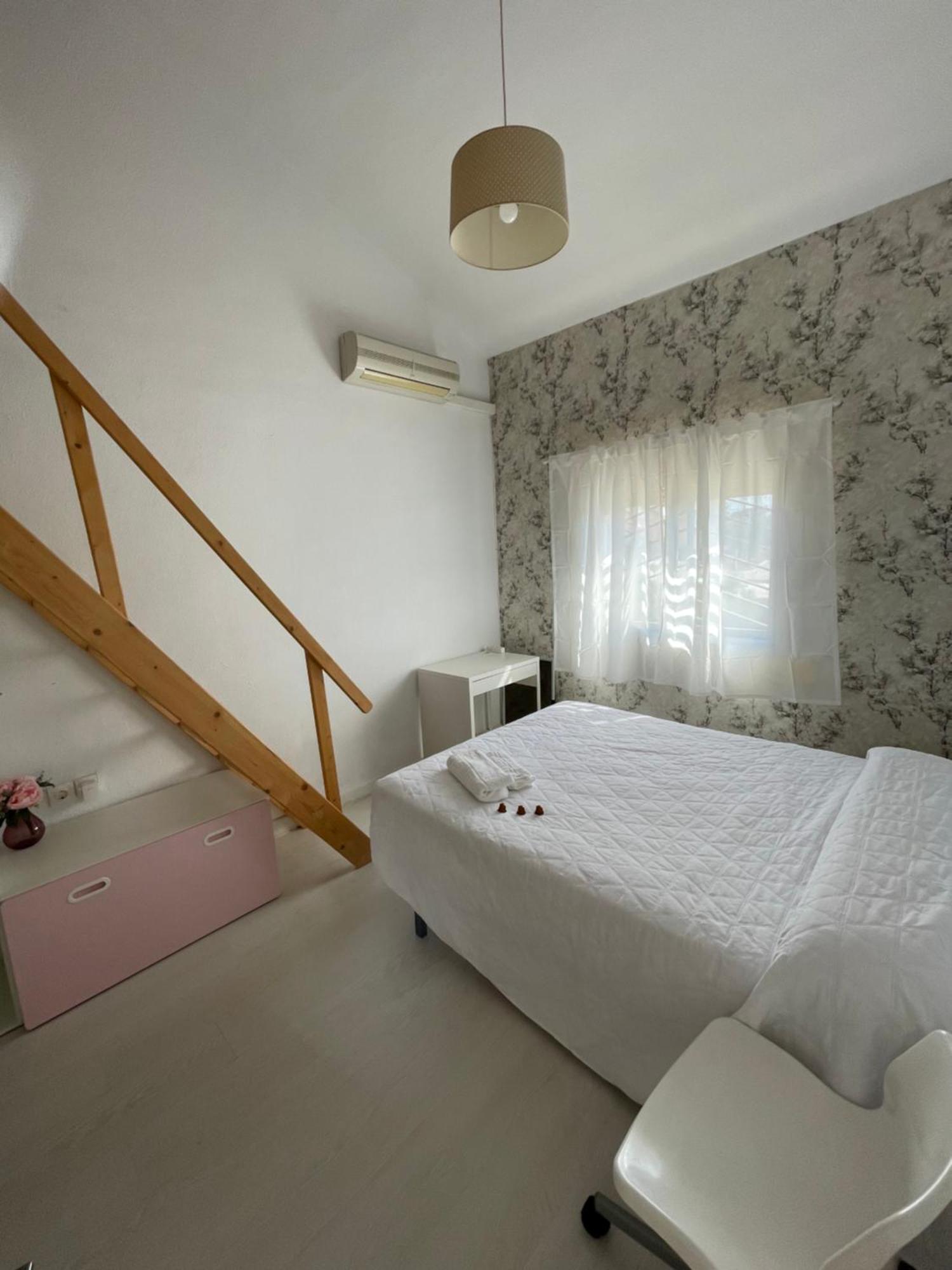 Mediterranean House - Habitaciones Privadas En Casa Compartida Mairena del Aljarafe Extérieur photo